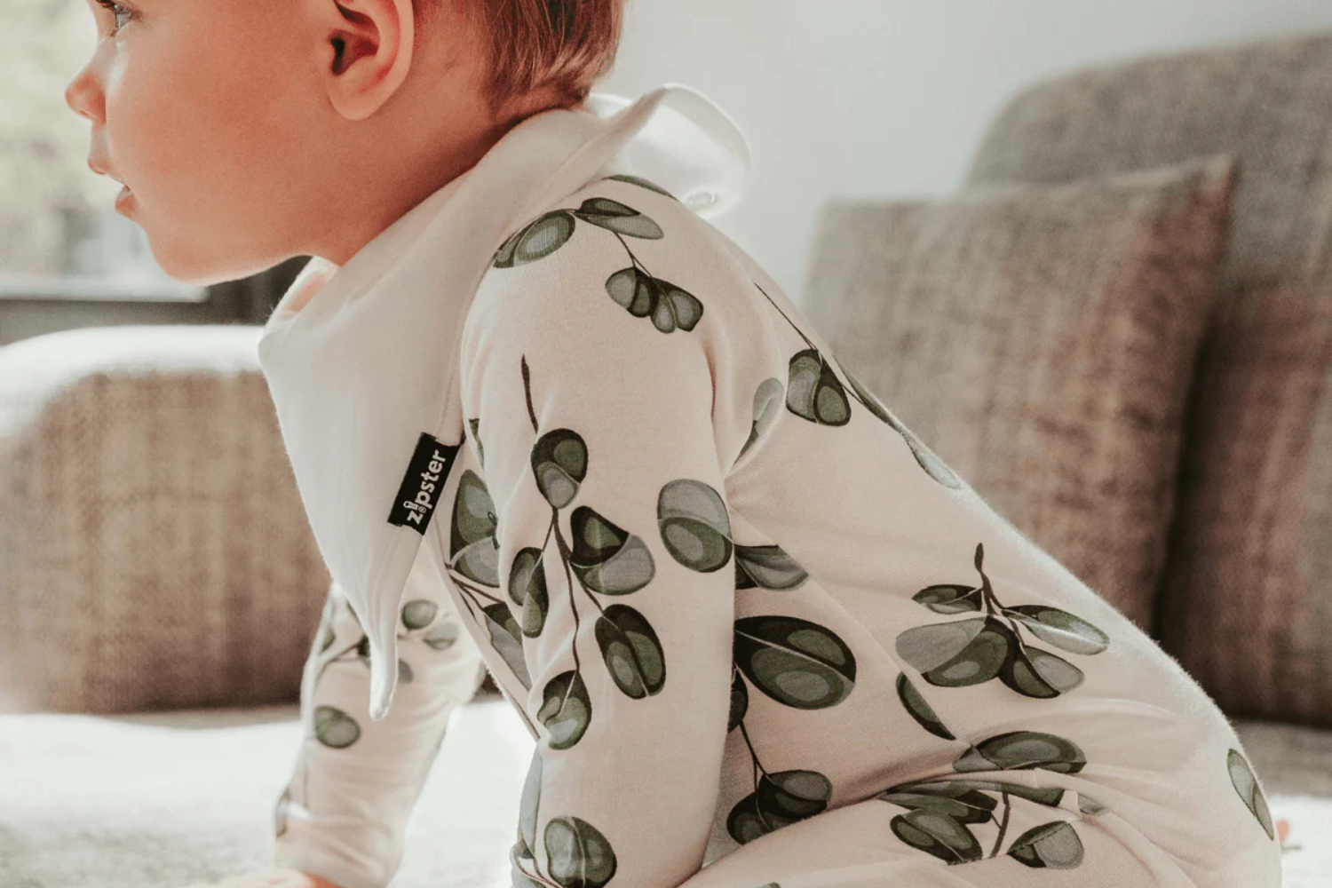 Zipster Blog-5 Tips to Help Your Little One Through the Teething Phases