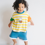 Enfant portant le t-shirt rayé à col rond pour enfant Miffy de la marque Bloom